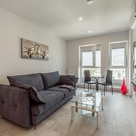 Fancy Penthouse Studio With Lakeview W10 Bukarest Exterior foto