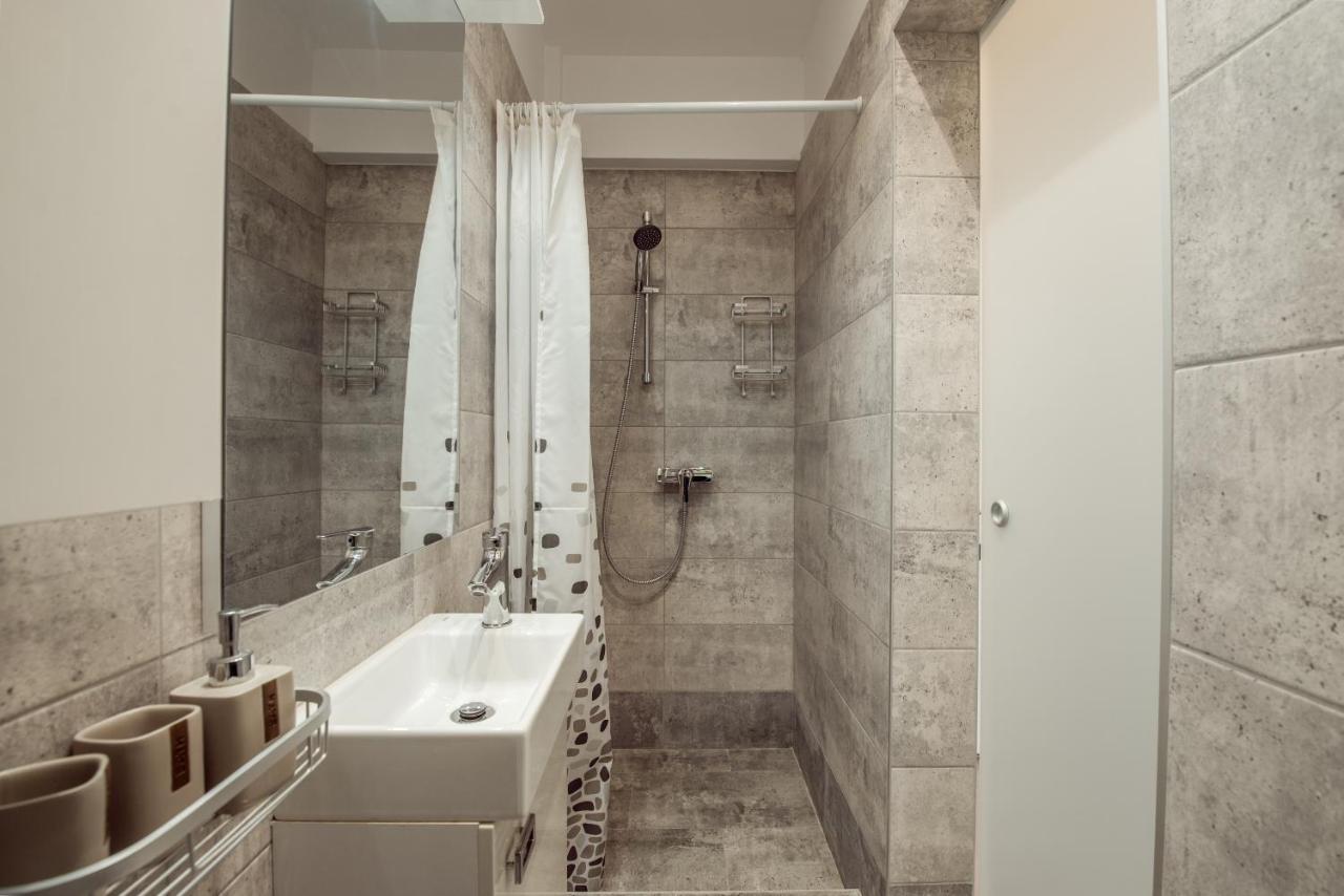 Fancy Penthouse Studio With Lakeview W10 Bukarest Exterior foto